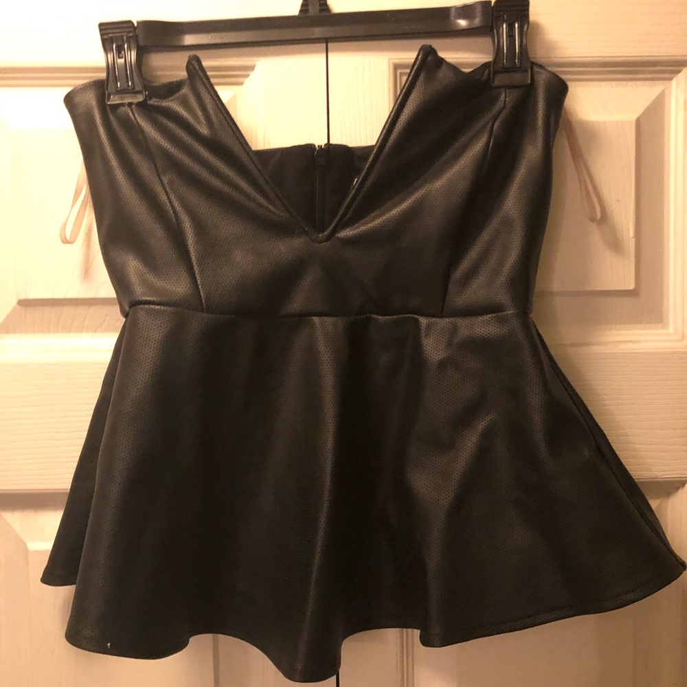 Nookie size 8 peplum top
